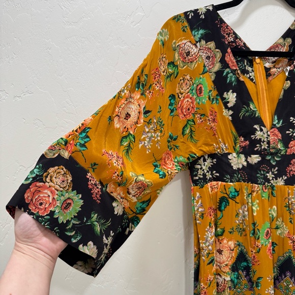 Anthropologie Printed V-Neck Maxi Dress Women's 4 Bohemian Floral Kimono Sleeve - Picture 6 of 16